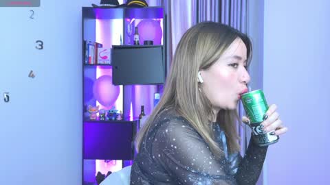 Nicky online show from January 12, 6:49 pm