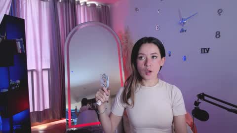 Nicky online show from October 21, 5:46 pm