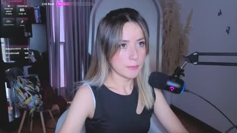 Nicky online show from December 3, 6:17 pm