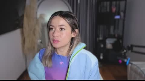 Nicky online show from January 6, 10:12 pm