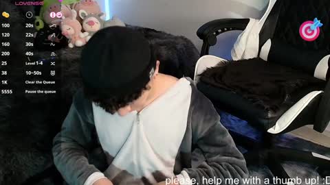 nico online show from December 3, 5:53 am