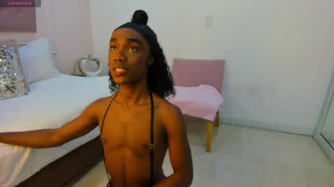 nico_dior online show from February 12, 3:12 am