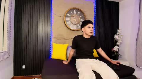 Snapshot of nico_monroet chatting on April 14, 11:11 pm nico_monroet online show from April 14, 11:11 pm