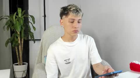 Nico  online show from November 14, 6:45 am