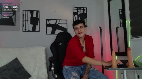 Snapshot of nico_pelusa chatting on February 19, 10:28 pm Nico online show from February 19, 10:28 pm