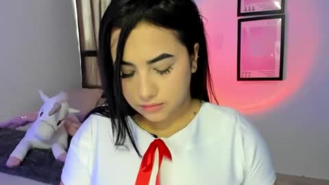 nicol online show from November 6, 1:01 pm