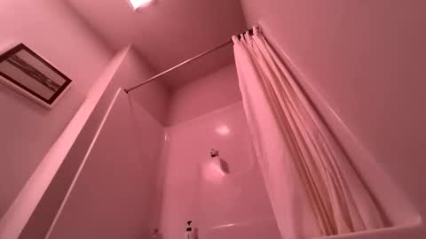 NicoDuvall online show from November 26, 12:06 pm