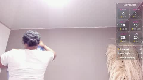 nicohillx online show from May 18, 6:25 pm