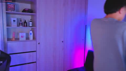 Nicolas online show from October 25, 8:03 pm