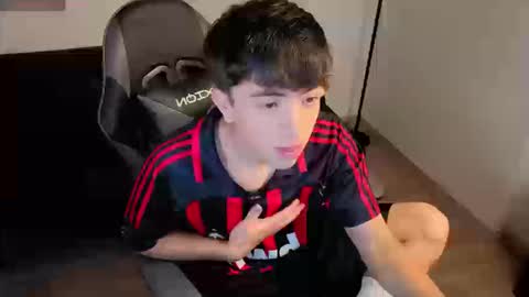 Snapshot of nicoisonline chatting on February 27, 9:04 pm Nicolas online show from February 27, 9:04 pm