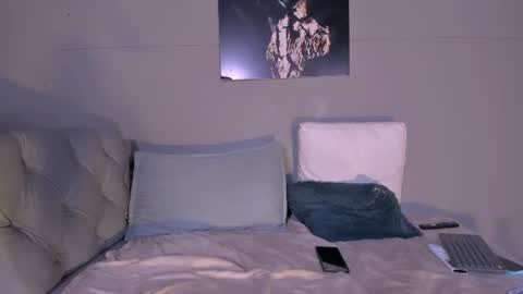 nicol_and_thiago_212 online show from July 16, 11:22 pm