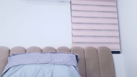 Nicol online show from December 18, 3:01 am