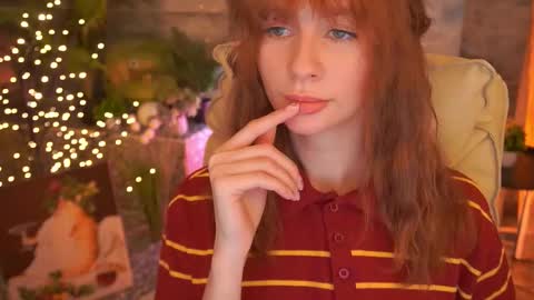 Snapshot of nicol_moonn chatting on February 26, 2:05 pm Nicol Moonn online show from February 26, 2:05 pm