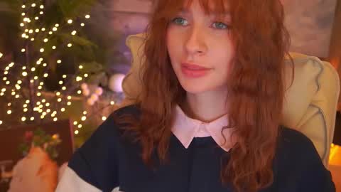 Snapshot of nicol_moonn chatting on March 3, 1:50 pm Nicol Moonn online show from March 3, 1:50 pm