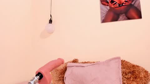 Snapshot of nicol_villa_ chatting on January 10, 7:00 pm Nicol Villa online show from January 10, 7:00 pm