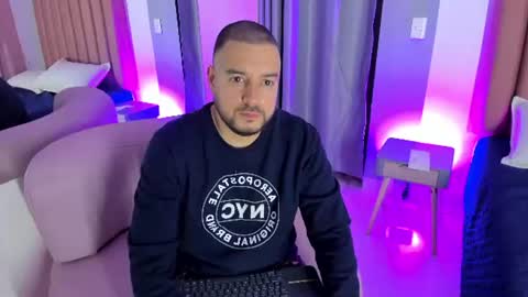nicola_d_angelo online show from July 11, 8:44 pm
