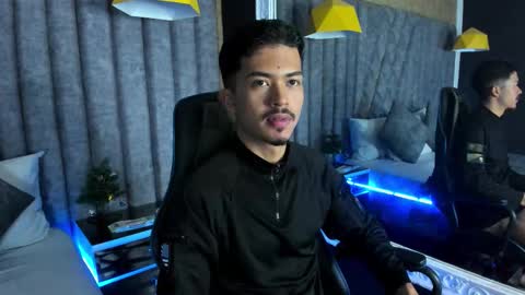 Nicolai online show from December 21, 12:01 pm