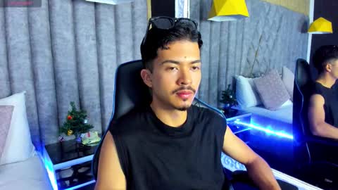 Nicolai online show from December 22, 12:02 pm