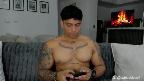 Snapshot of nicolas_montoya chatting on February 4, 4:07 am nicolas_montoya online show from February 4, 4:07 am