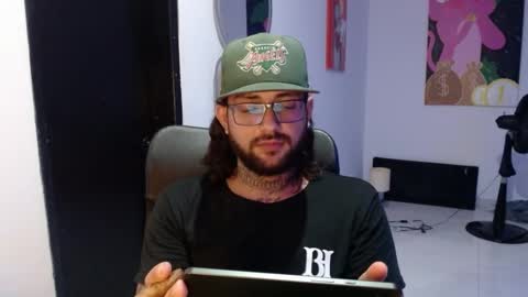 nicolas online show from December 15, 1:46 am