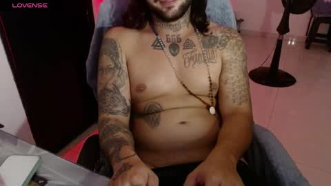 nicolas online show from January 17, 8:13 am