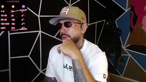 nicolas online show from November 24, 1:49 am