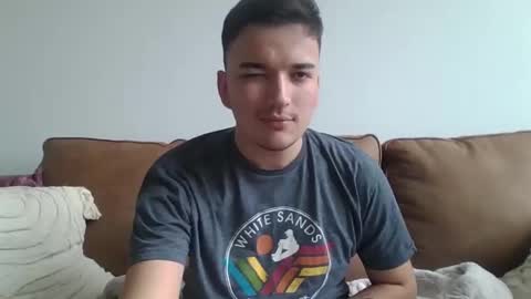 nicolasc32 online show from November 30, 7:07 pm