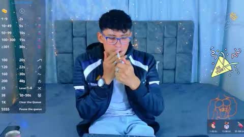 nicolastorres__ online show from June 6, 4:17 am