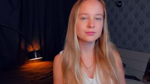 Snapshot of nicolavanderbie chatting on September 9, 6:07 pm Nicoletta online show from September 9, 6:07 pm