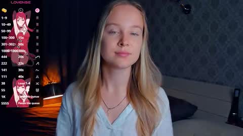 Snapshot of nicolavanderbie chatting on September 17, 5:14 pm Nicoletta online show from September 17, 5:14 pm