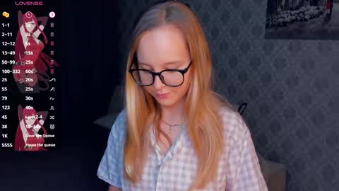 Snapshot of nicolavanderbie chatting on October 11, 6:39 pm Nicoletta online show from October 11, 6:39 pm