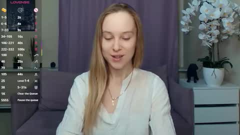 Nicoletta online show from March 21, 6:44 pm