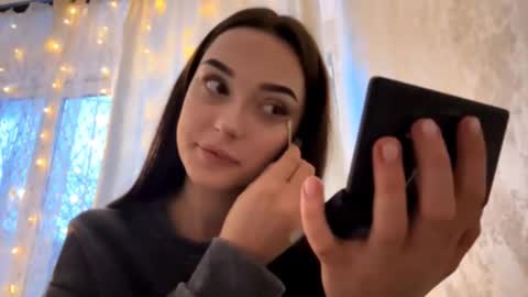 Nelly online show from March 8, 1:48 pm