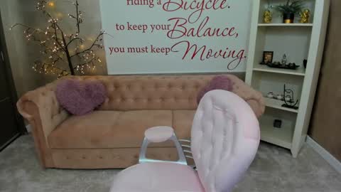 Snapshot of nicole___19 chatting on December 11, 7:14 pm Nico online show from December 11, 7:14 pm