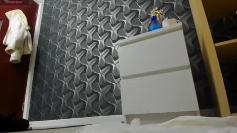 Snapshot of nicole___19 chatting on February 24, 11:09 pm Nico online show from February 24, 11:09 pm