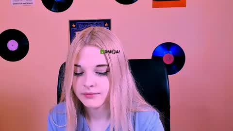 Snapshot of nicole_bright chatting on July 8, 9:14 am nicole_bright online show from July 8, 9:14 am
