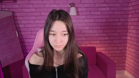 Nicole online show from April 14, 1:11 am