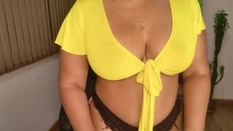 nicole_lushh online show from June 2, 5:31 am