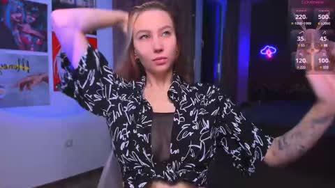 Snapshot of nicole_matt chatting on February 27, 12:21 am Nicole online show from February 27, 12:21 am