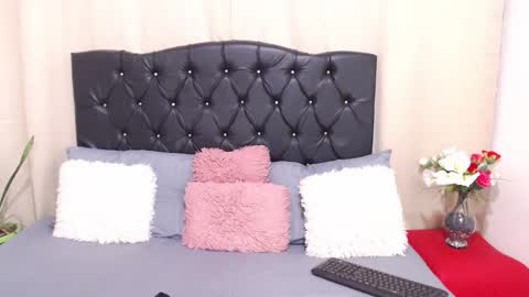 Nicole Chanel online show from November 26, 11:00 am