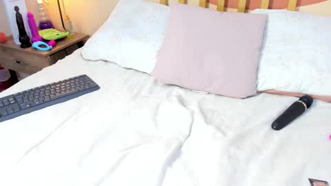 N i c o l e  online show from January 16, 8:02 pm