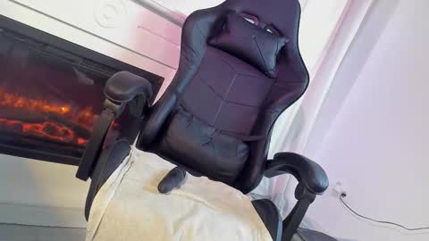 nicoleirisxxx online show from November 7, 6:57 am