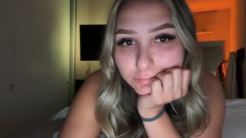Snapshot of nicolelovesyou444 chatting on July 3, 12:50 am nicolelovesyou444 online show from July 3, 12:50 am