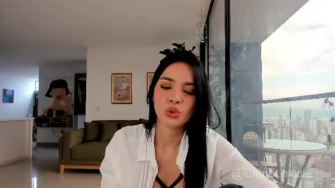 Snapshot of nicolemanson chatting on June 16, 6:43 pm Nicole Manson online show from June 16, 6:43 pm