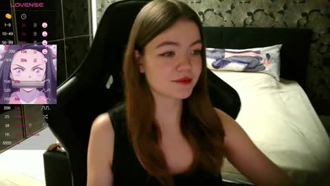 Snapshot of nicolemeew chatting on December 18, 6:57 pm NicoleMeew online show from December 18, 6:57 pm