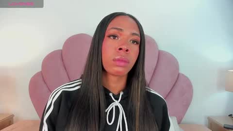 NICOLE online show from February 15, 1:05 pm