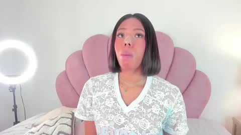 NICOLE online show from November 5, 12:27 pm