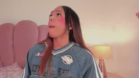 NICOLE online show from November 20, 12:49 pm