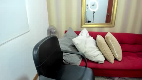 Nicolettcolin  online show from November 23, 5:13 pm