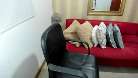 Nicolettcolin  online show from June 9, 8:42 pm